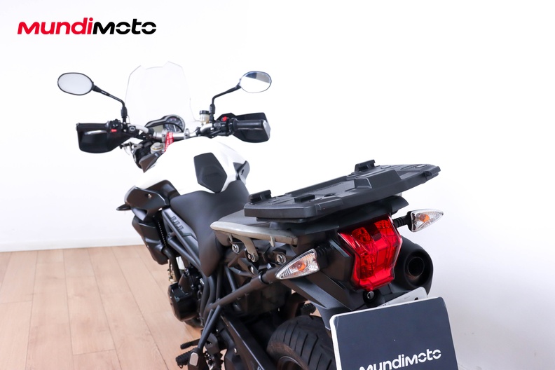 Motorbike image 9