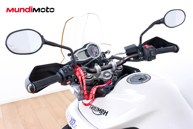 Motorbike image 10