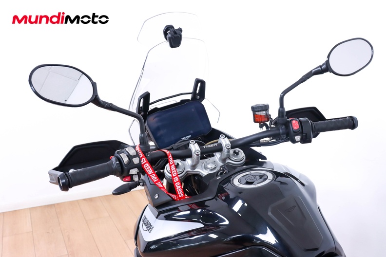 Motorbike image 10