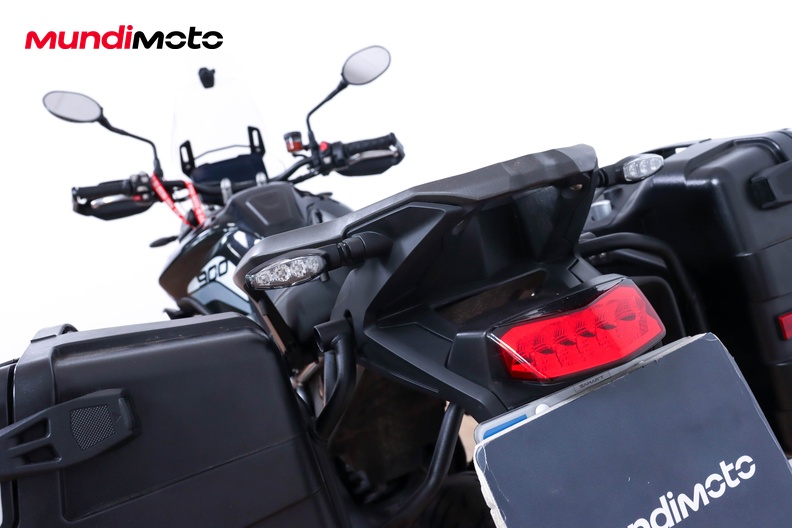 Motorbike image 9