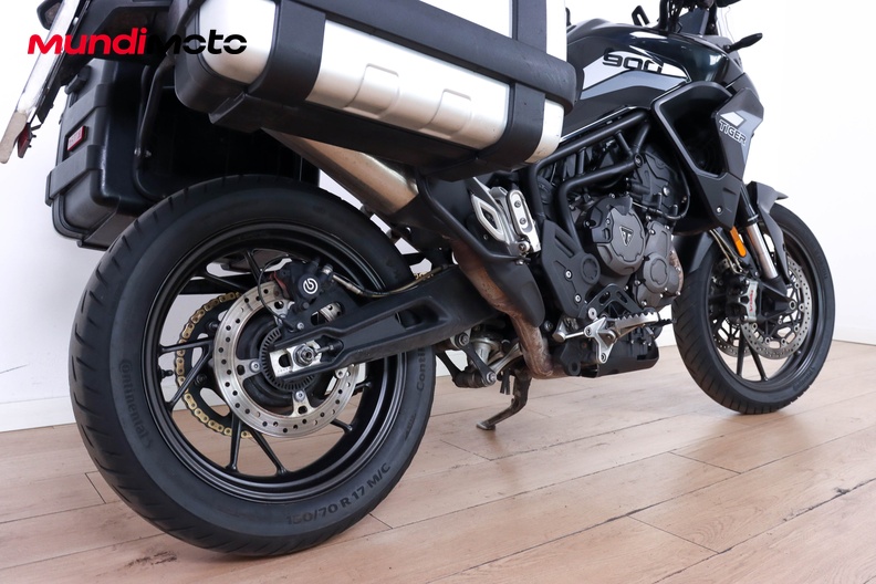 Motorbike image 3