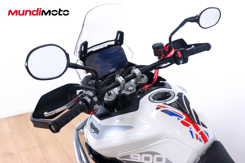 Motorbike image 10