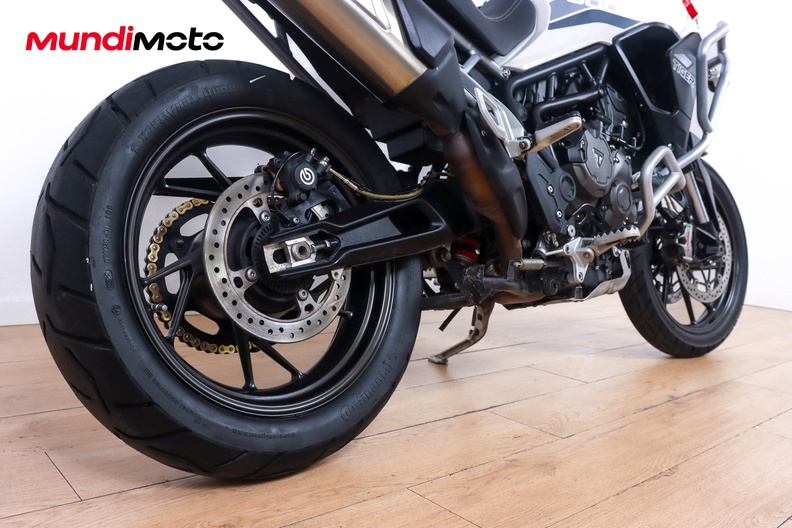 Motorbike image 3