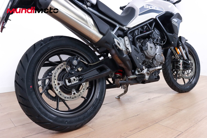 Motorbike image 3