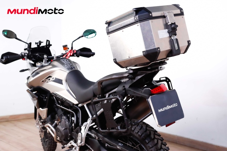 Motorbike image 9