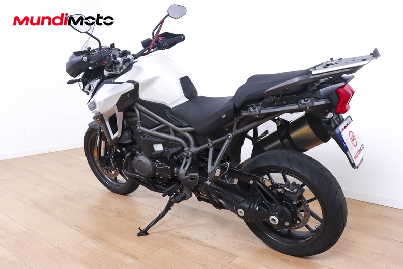 Motorbike image 6