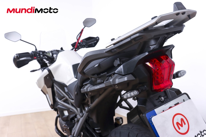 Motorbike image 9