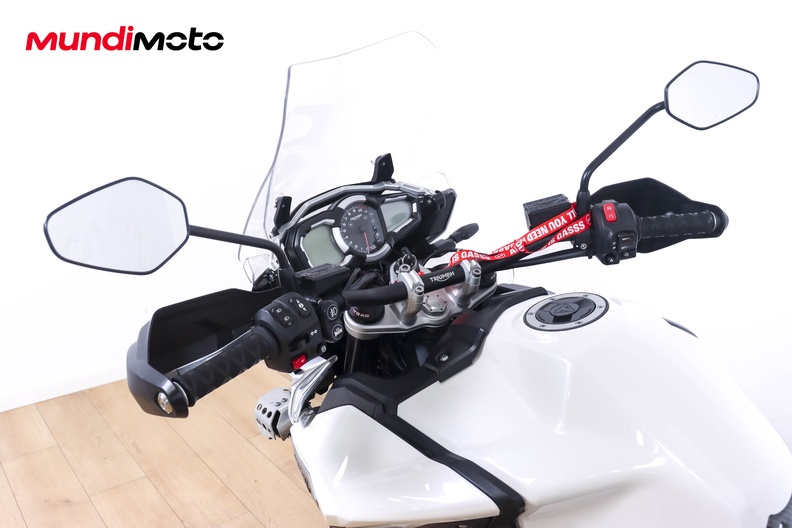 Motorbike image 10