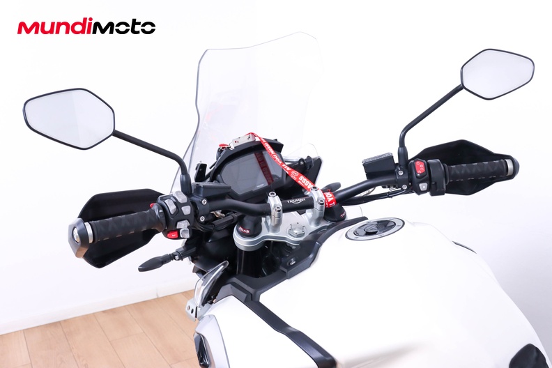 Motorbike image 10