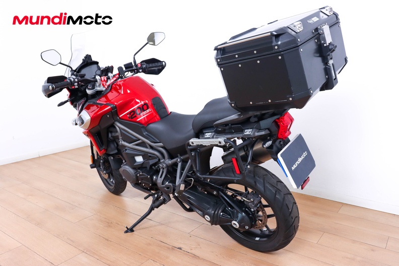 Motorbike image 6