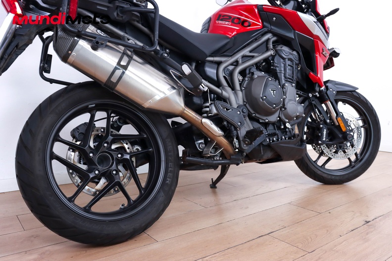 Motorbike image 3