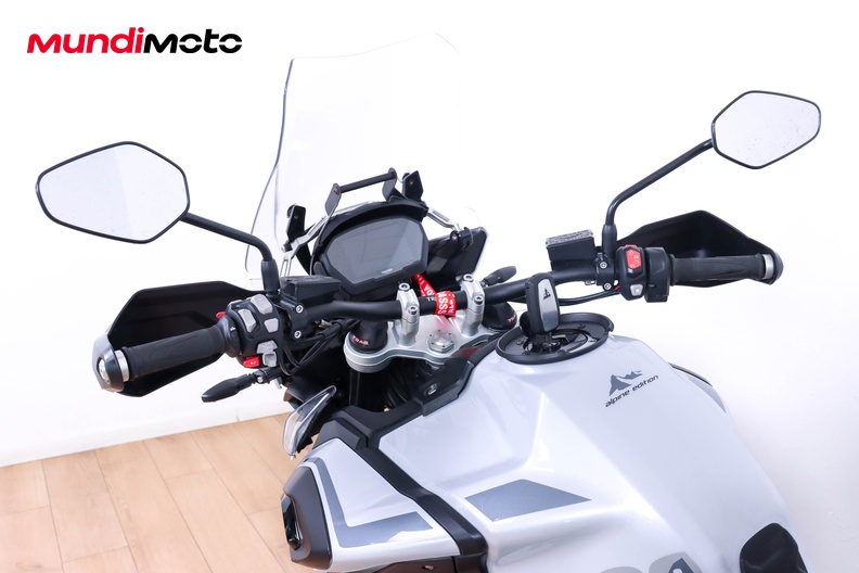 Motorbike image 10