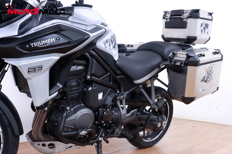 Motorbike image 8
