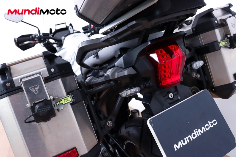 Motorbike image 9
