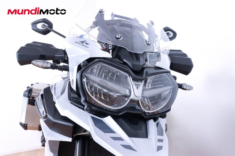 Motorbike image 4