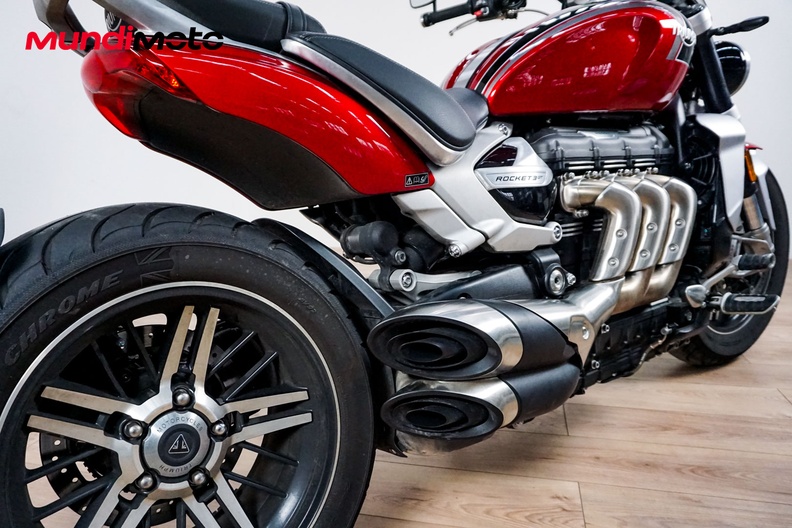 Motorbike image 3