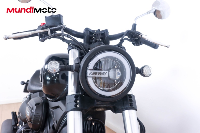 Motorbike image 4