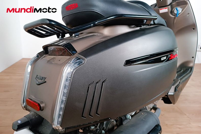 Motorbike image 3