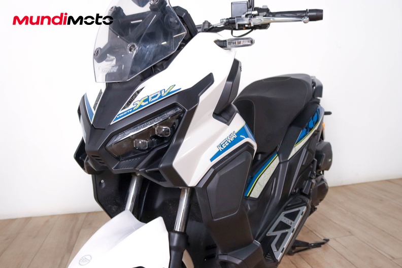Motorbike image 8
