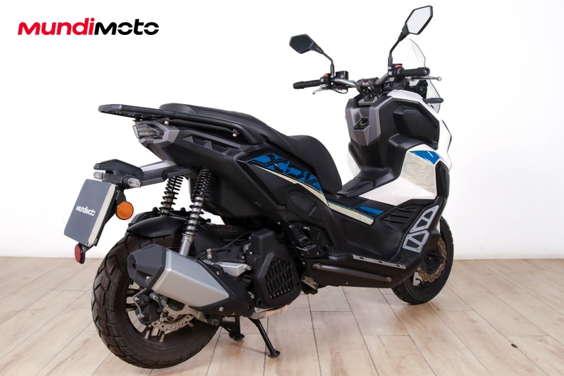 Motorbike image 2