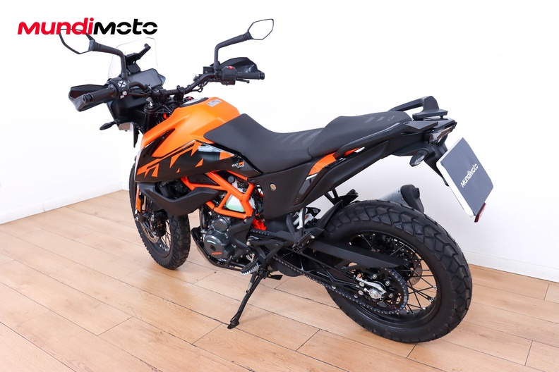 Motorbike image 6