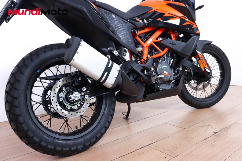 Motorbike image 3