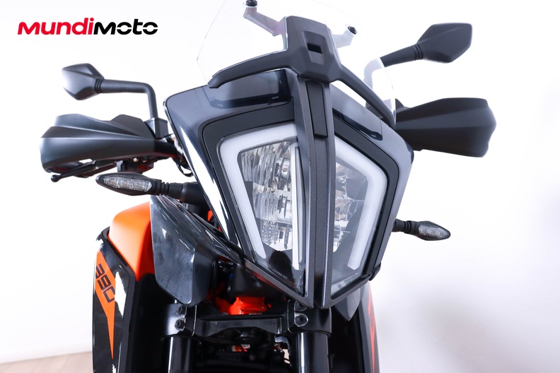 Motorbike image 4