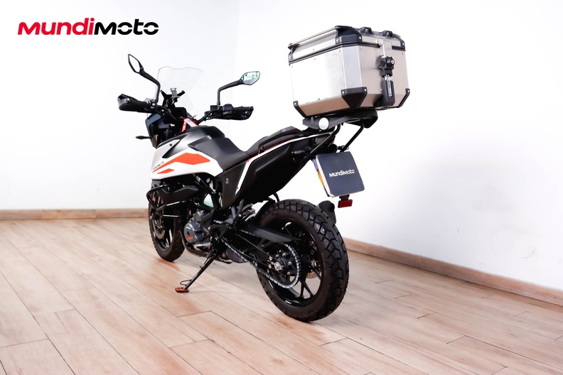 Motorbike image 6