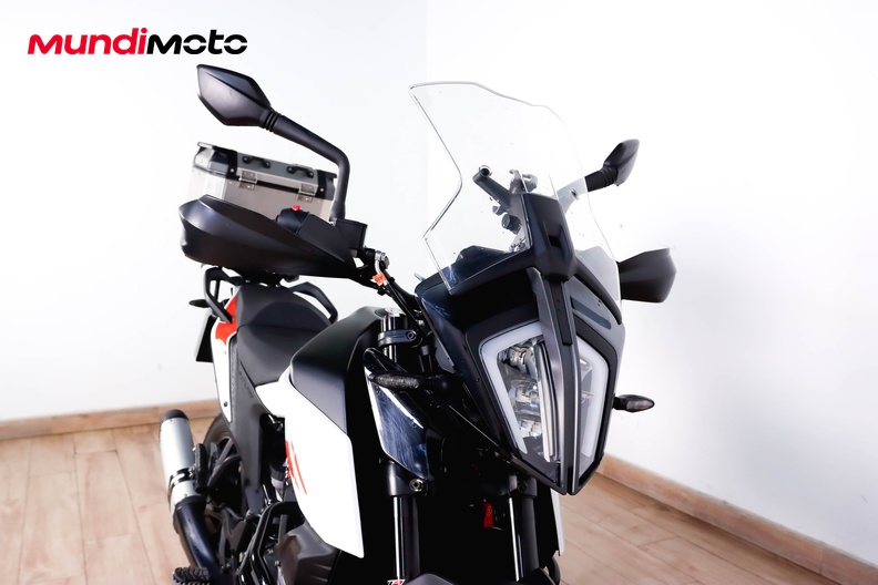 Motorbike image 4