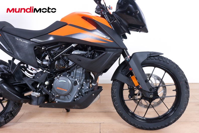 Motorbike image 13