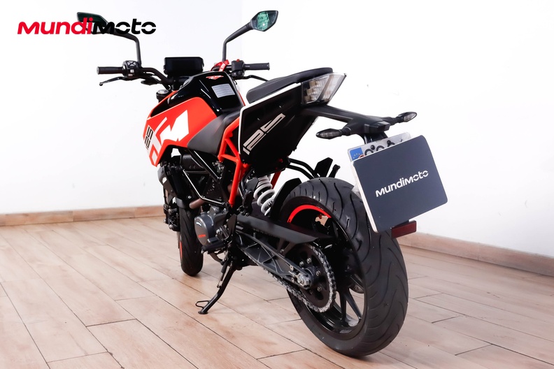 Motorbike image 6