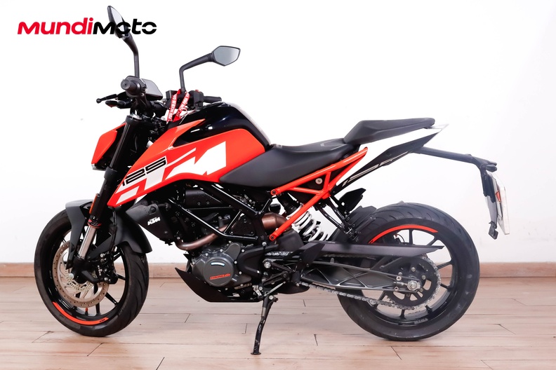 Motorbike image 5