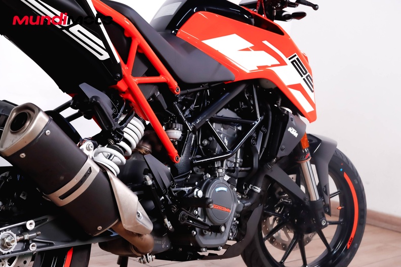 Motorbike image 3