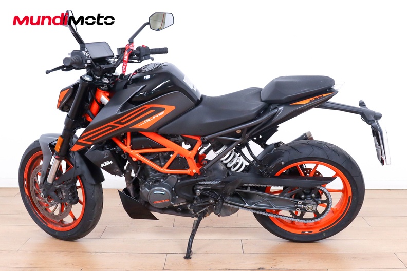 Motorbike image 5