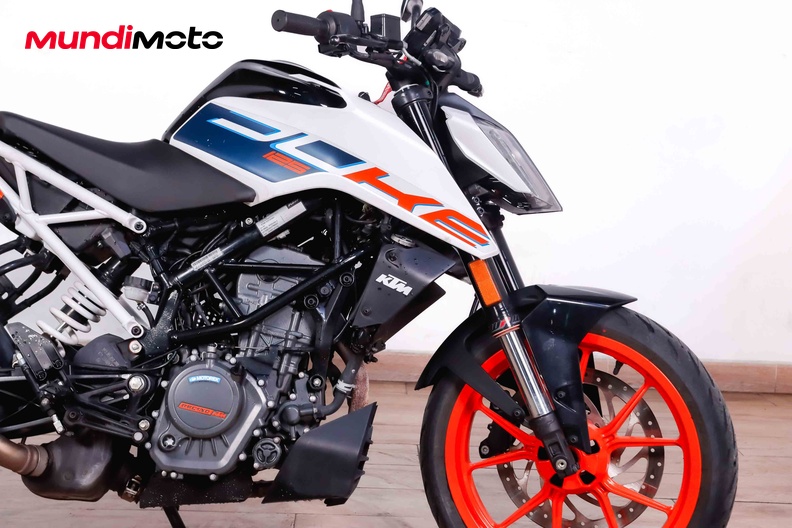 Motorbike image 12