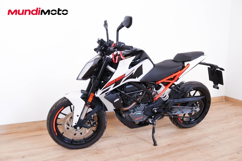 Motorbike image 6
