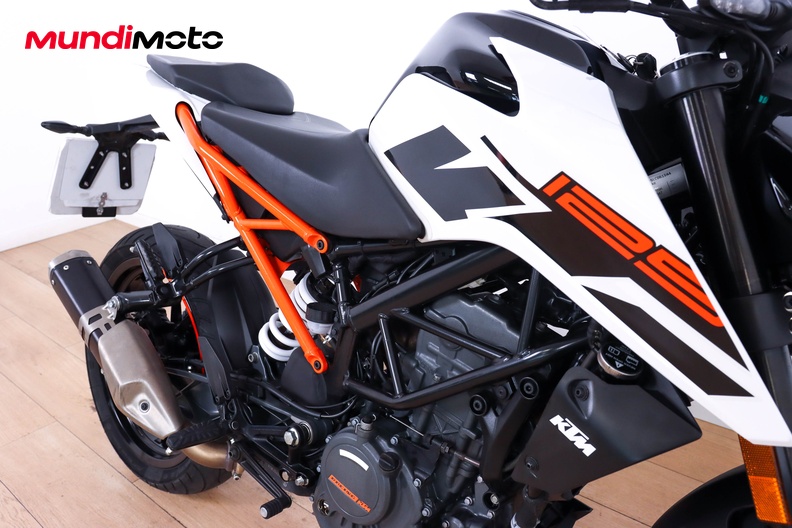 Motorbike image 13