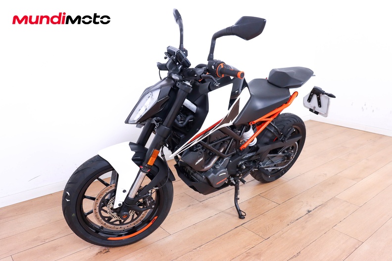 Motorbike image 7