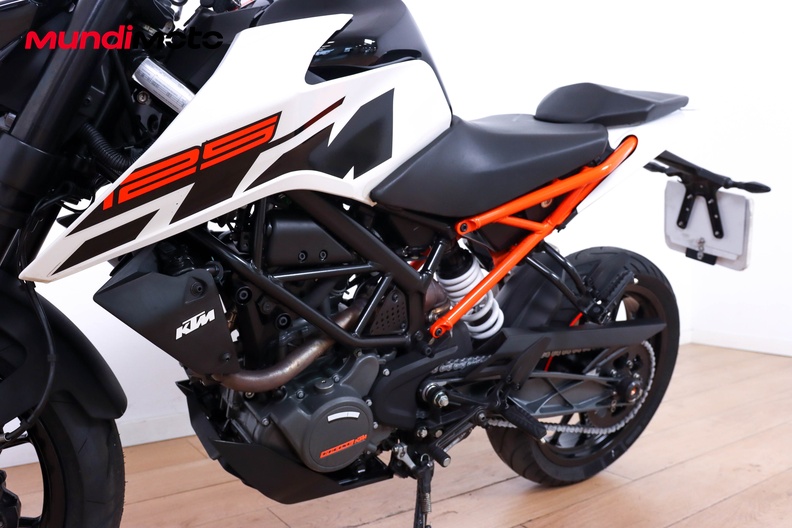 Motorbike image 8