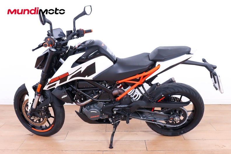 Motorbike image 5