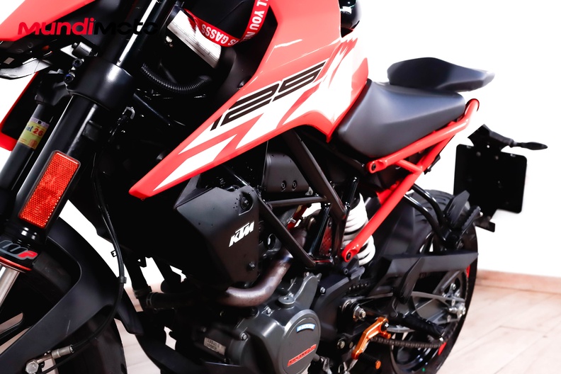 Motorbike image 8