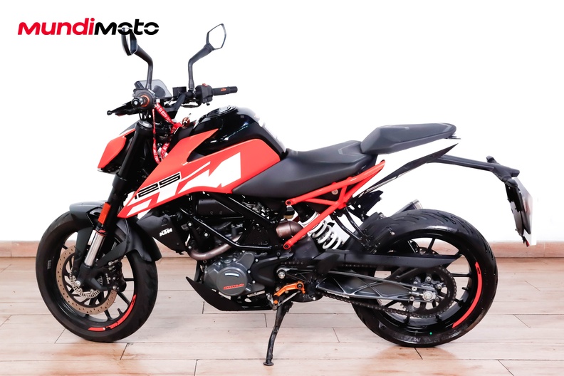 Motorbike image 5