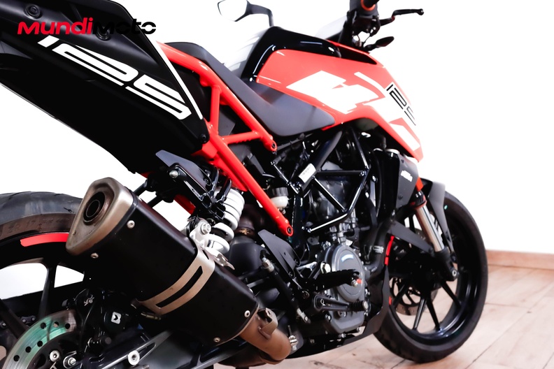 Motorbike image 3