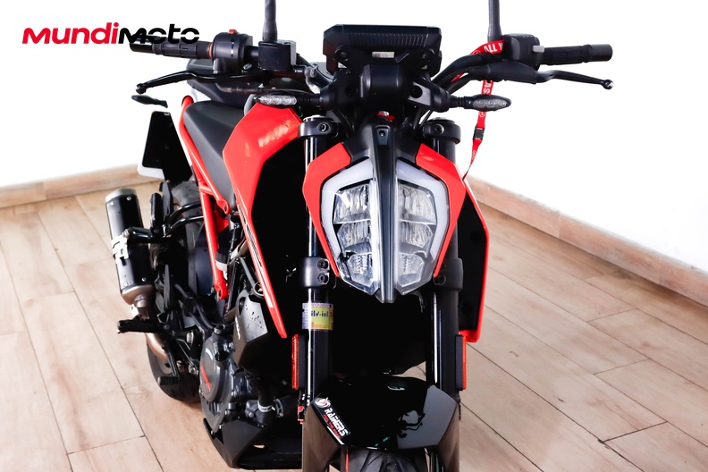 Motorbike image 4