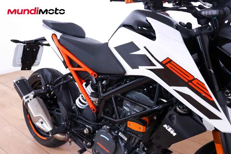 Motorbike image 13