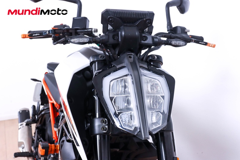 Motorbike image 4