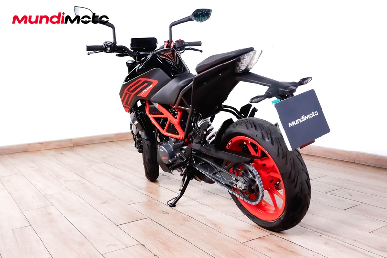 Motorbike image 6