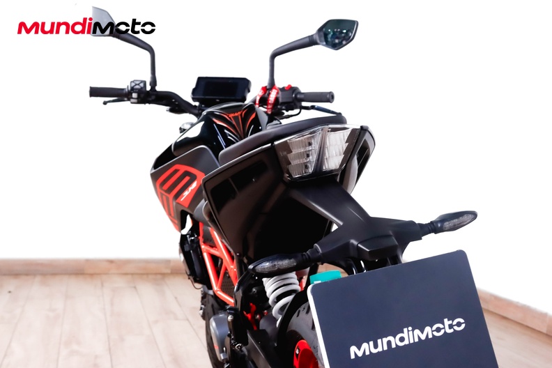 Motorbike image 9