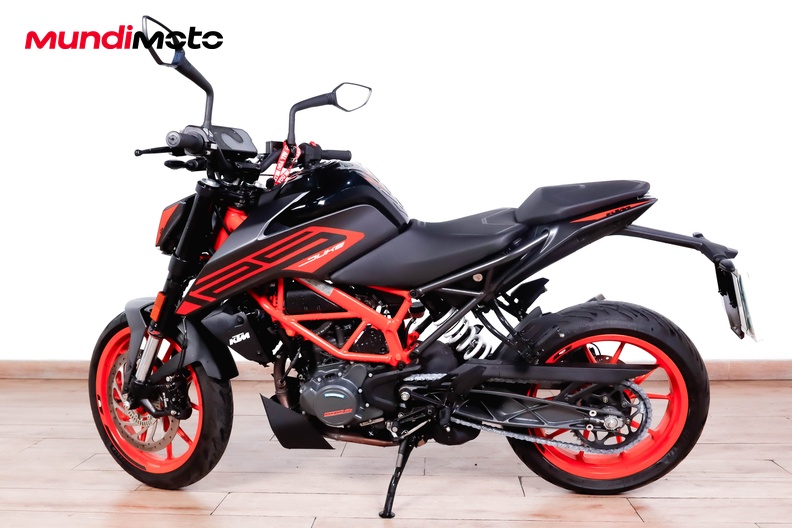Motorbike image 5