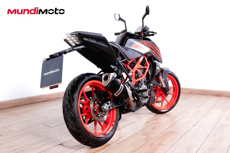 Motorbike image 2